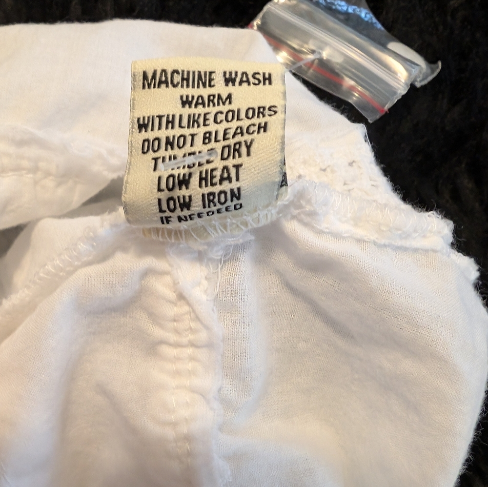 Dylan White Patchwork Blouse Size Medium - image 8